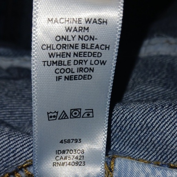 LOFT Denim Jacket Classic Blue Wash Distressed Button Front Long Sleeve Women's - Picture 6 of 11